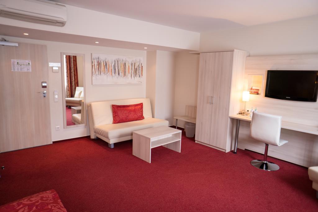 Hotel Roedelheimer Hof - Am Wasserturm Frankfurt pe Main Cameră foto